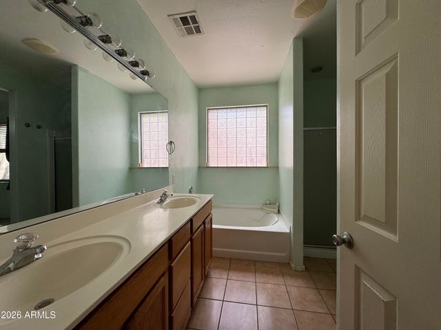 6801 W Maldonado Road, Laveen, AZ 85339