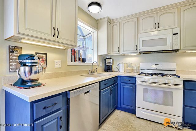 3701 James Drive, Anchorage, AK 99504