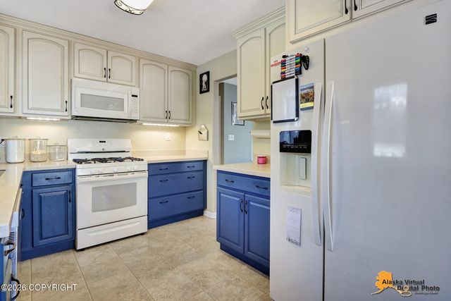 3701 James Drive, Anchorage, AK 99504