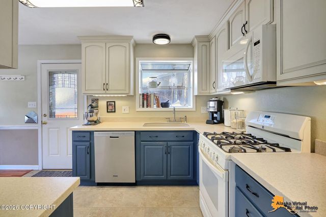 3701 James Drive, Anchorage, AK 99504