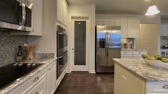 11730 Hillside Drive, Dexter, MI 48130