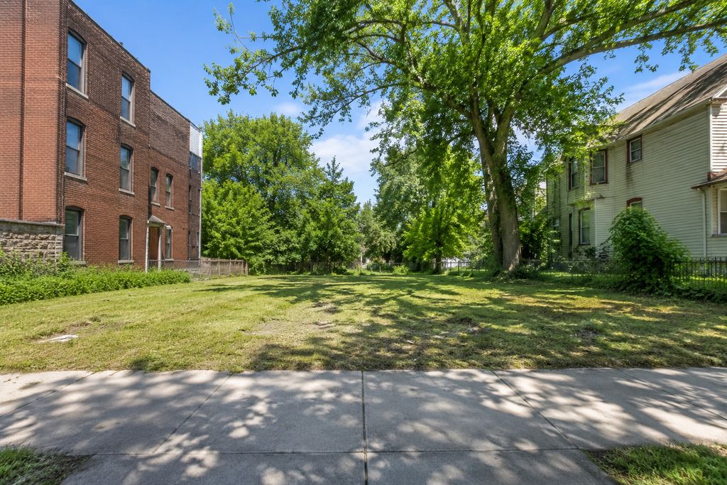5031 S Michigan Avenue, Chicago, IL 60615
