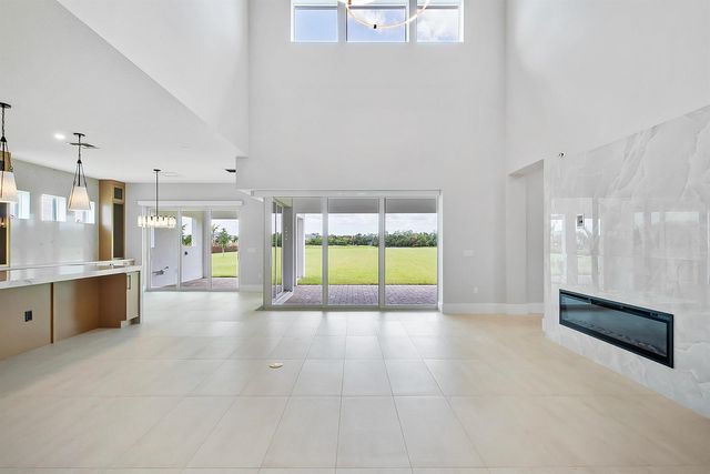 20060 SE Bridgewater Drive, Jupiter, FL 33458