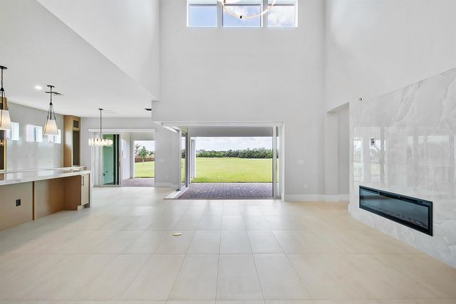 20060 SE Bridgewater Drive, Jupiter, FL 33458