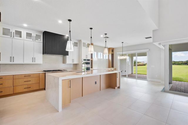 20060 SE Bridgewater Drive, Jupiter, FL 33458
