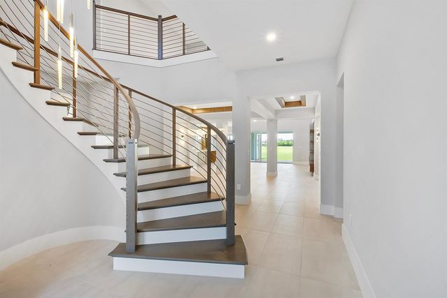 20060 SE Bridgewater Drive, Jupiter, FL 33458
