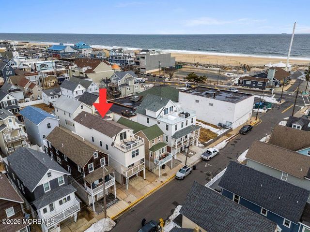 11 Center Street, Sea Bright, NJ 07760