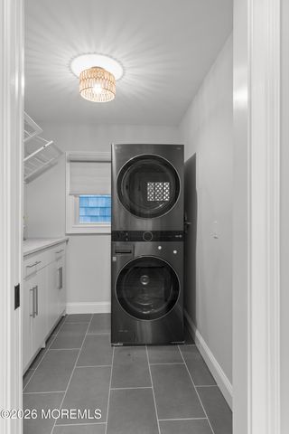 11 Center Street, Sea Bright, NJ 07760