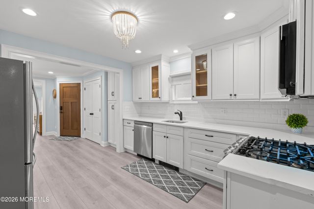 11 Center Street, Sea Bright, NJ 07760