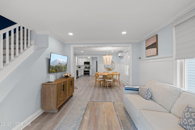 11 Center Street, Sea Bright, NJ 07760