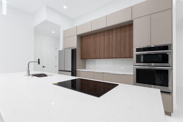 9 Edison Lane, Palm Coast, FL 32164