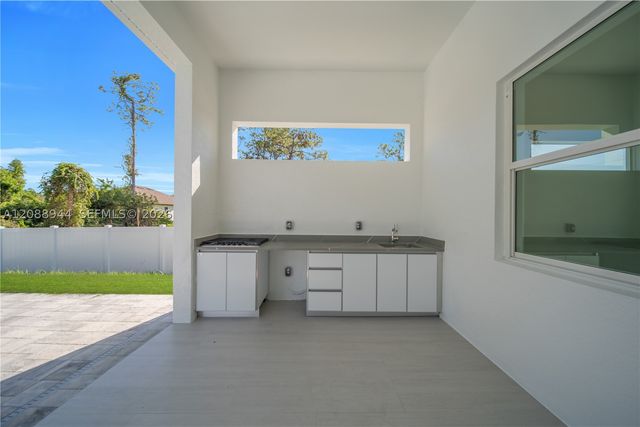 3710 SW 6th St, Lehigh Acres, FL 33976