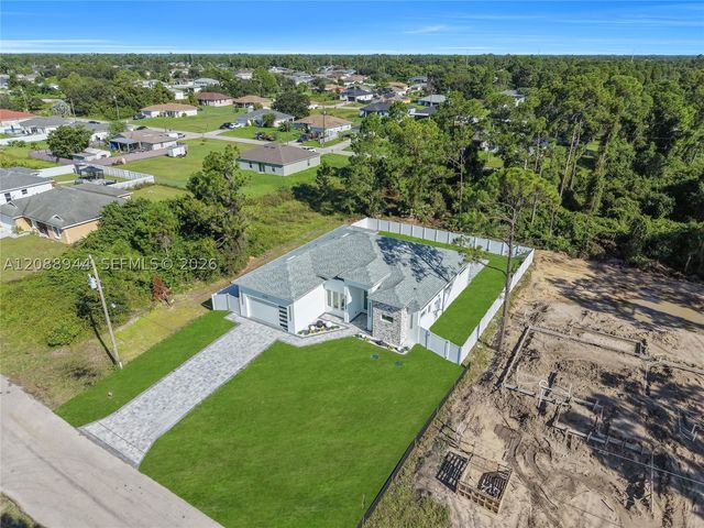 3710 SW 6th St, Lehigh Acres, FL 33976