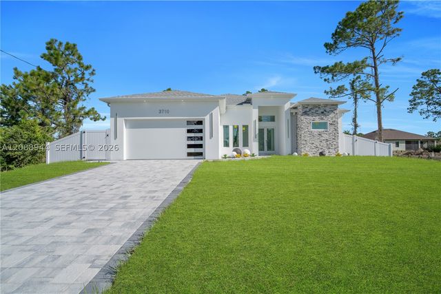 3710 SW 6th St, Lehigh Acres, FL 33976