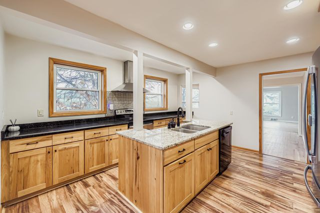 1581 Pinehurst Avenue, Saint Paul, MN 55116