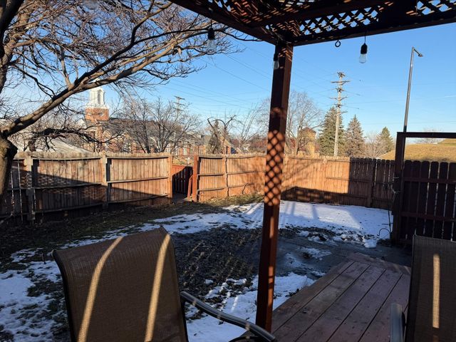 1581 Pinehurst Avenue, Saint Paul, MN 55116