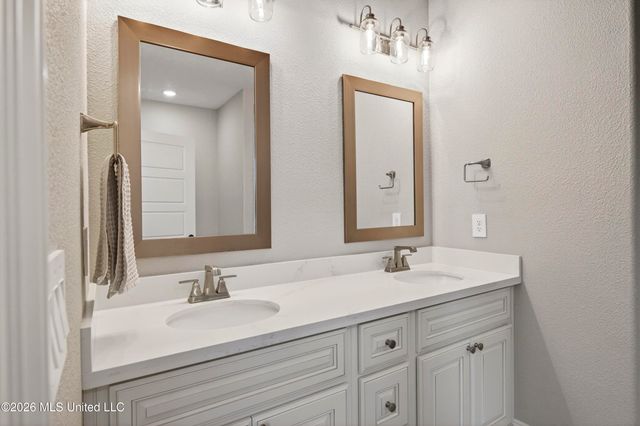 127 Grande View Drive, Biloxi, MS 39531