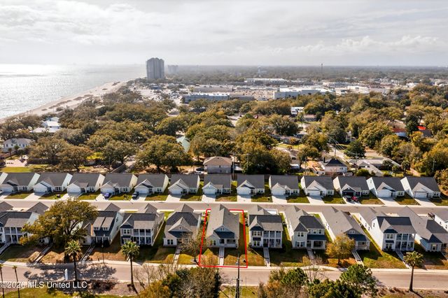 127 Grande View Drive, Biloxi, MS 39531