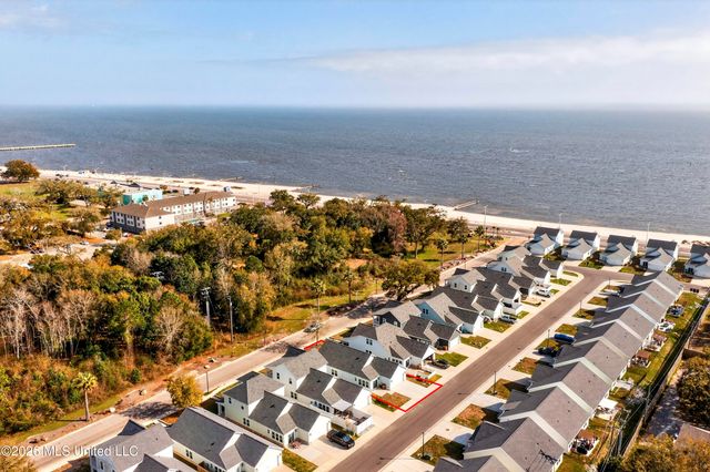 127 Grande View Drive, Biloxi, MS 39531