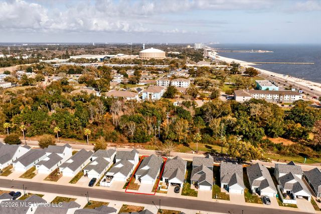 127 Grande View Drive, Biloxi, MS 39531