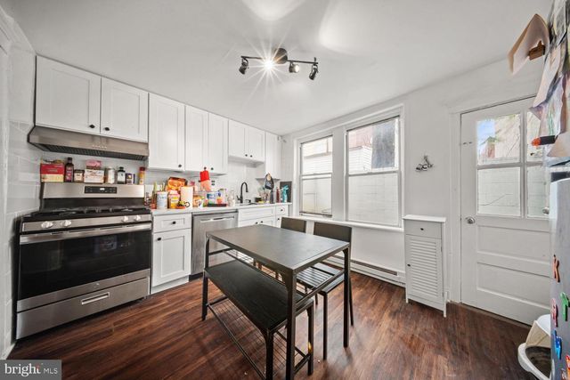 521 GREENWICH ST, Philadelphia, PA 19147