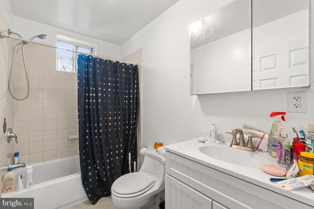 521 GREENWICH ST, Philadelphia, PA 19147