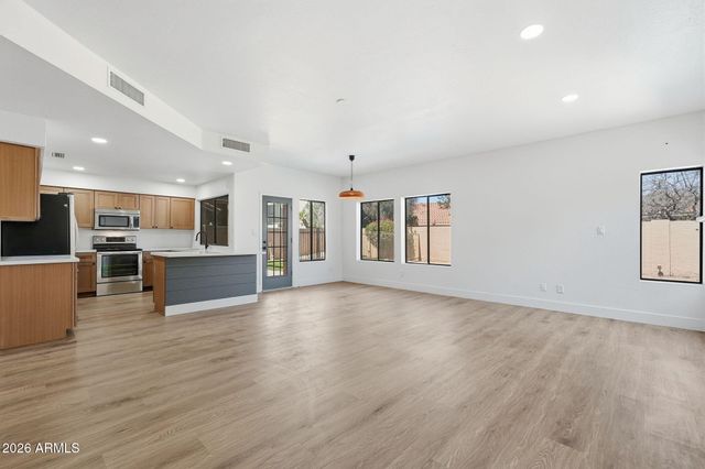14091 S 40TH Street, Phoenix, AZ 85044