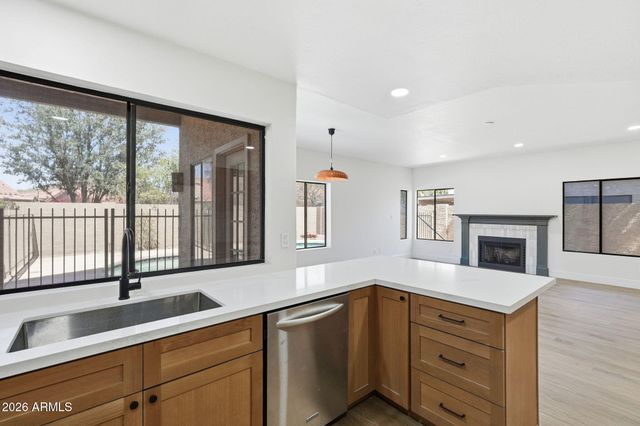 14091 S 40TH Street, Phoenix, AZ 85044