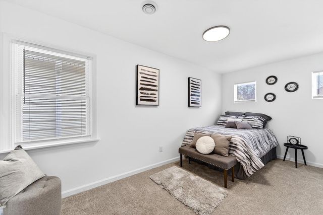 445 N 39th STREET, Milwaukee, WI 53208