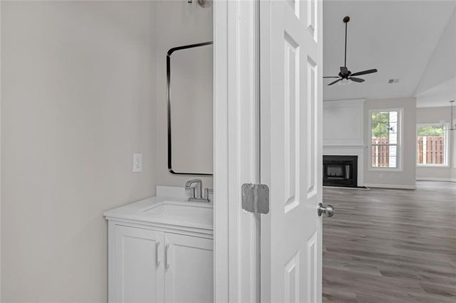 706 Weatherstone Trace, Woodstock, GA 30188