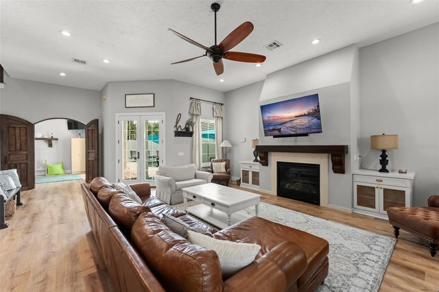 9720 COVENT GARDEN DRIVE, Orlando, FL 32827