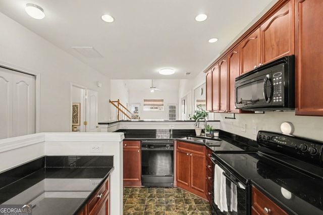 2367 Suwanee Pointe Drive, Lawrenceville, GA 30043