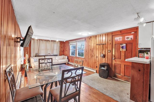 12 Hale Road, East Hampton, CT 06424