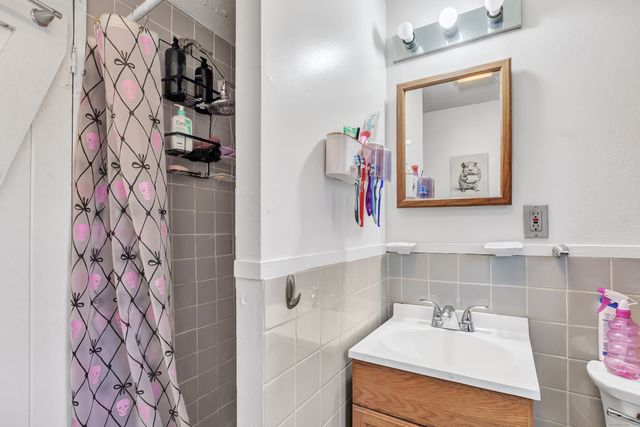 12 Hale Road, East Hampton, CT 06424