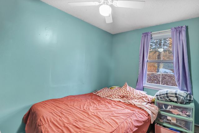 12 Hale Road, East Hampton, CT 06424