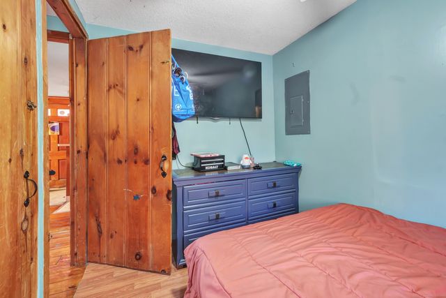 12 Hale Road, East Hampton, CT 06424