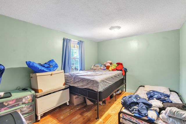 12 Hale Road, East Hampton, CT 06424