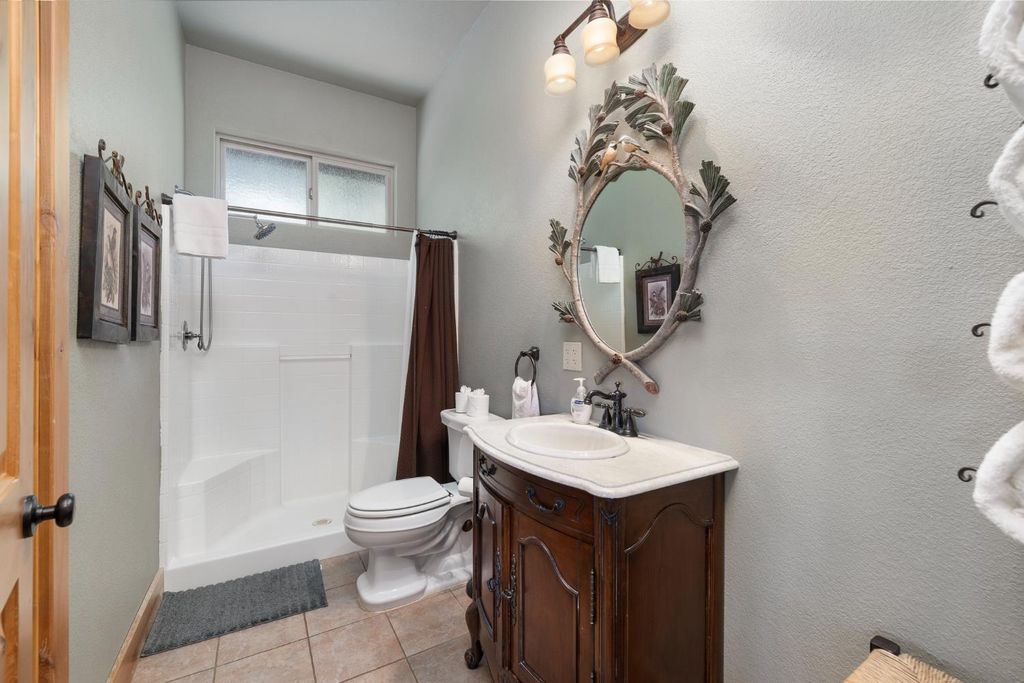 Image 38 of property listing at 39828 Granite Ridge Lane, Bass Lake, CA 93604