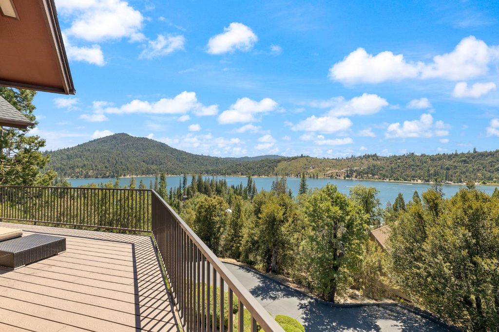 Image 39 of property listing at 39828 Granite Ridge Lane, Bass Lake, CA 93604