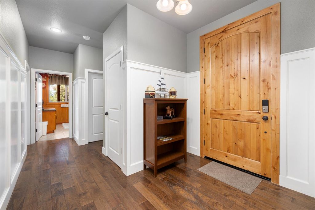 Image 41 of property listing at 39828 Granite Ridge Lane, Bass Lake, CA 93604