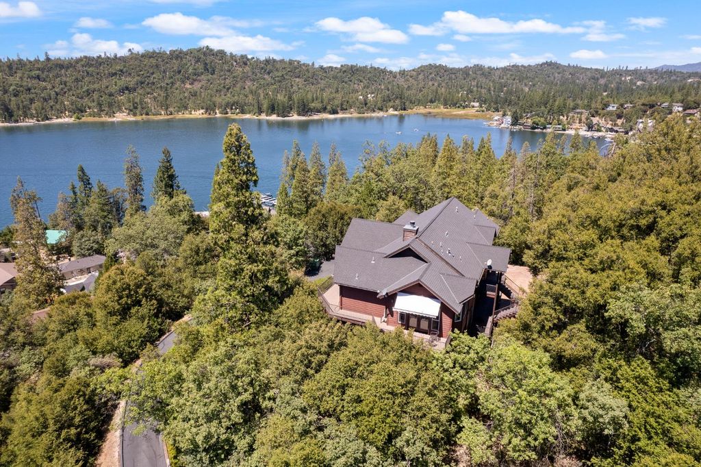 Image 65 of property listing at 39828 Granite Ridge Lane, Bass Lake, CA 93604