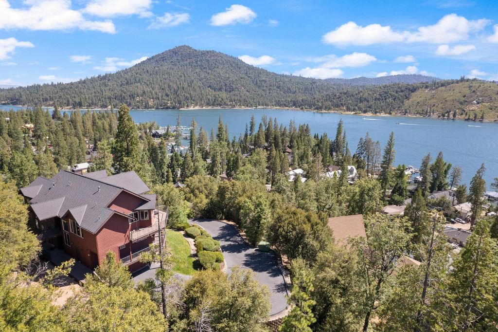 Image 66 of property listing at 39828 Granite Ridge Lane, Bass Lake, CA 93604