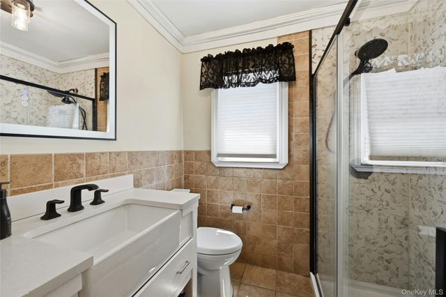 166 Abbey Street, Massapequa Park, NY 11762