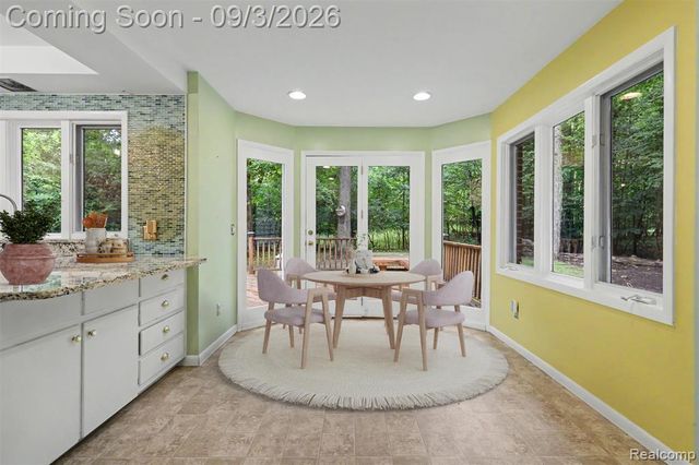 47040 Timberlane Street, Northville, MI 48167