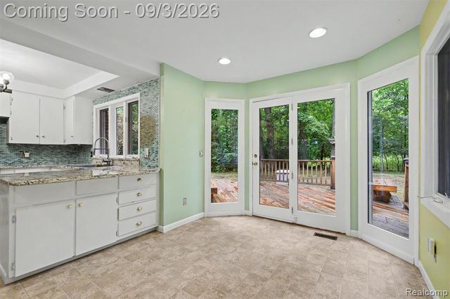 47040 Timberlane Street, Northville, MI 48167