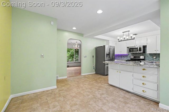 47040 Timberlane Street, Northville, MI 48167