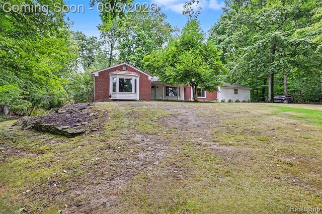 47040 Timberlane Street, Northville, MI 48167