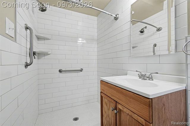 47040 Timberlane Street, Northville, MI 48167