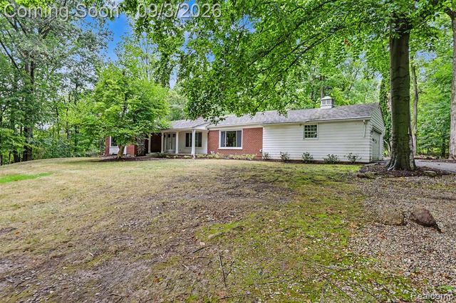47040 Timberlane Street, Northville, MI 48167