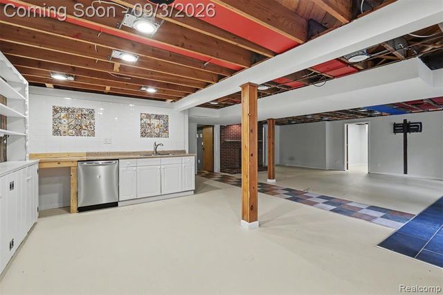 47040 Timberlane Street, Northville, MI 48167